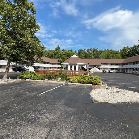 Travelodge By Wyndham Mackinaw City Dış mekan fotoğraf